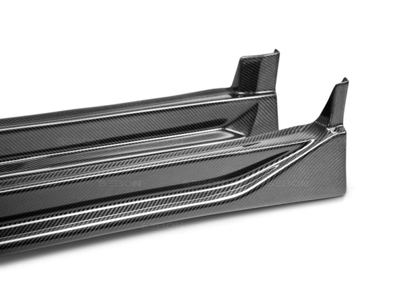 CW-style carbon fiber side skirts for 2004-2005 Subaru Impreza / WRX