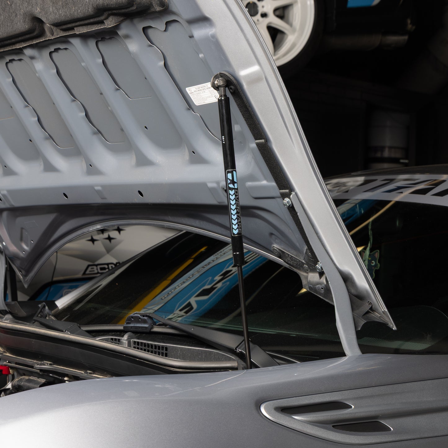 Overtake Hi-Lift Hood Strut Kit - Subaru 2013-20 BRZ / Toyota 2013-21 GT/86