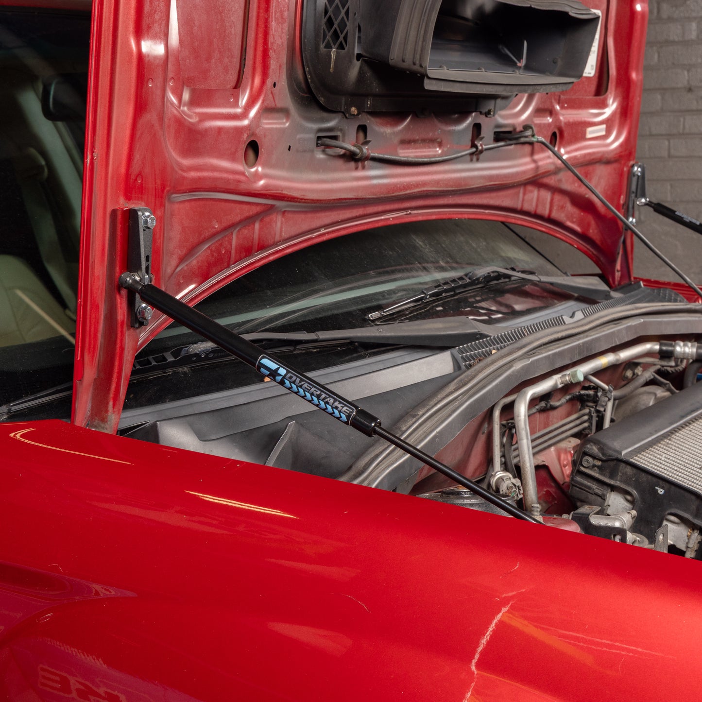 Overtake Hi-Lift Hood Strut Kit - Subaru 2004-08 Forester XT